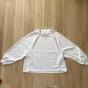 The North Face Women's flash dry crewneck pullover side vents/side zips - L